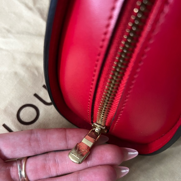 Louis Vuitton Dauphine in Red Epi❤️LIKE NEW - Picture 14 of 16